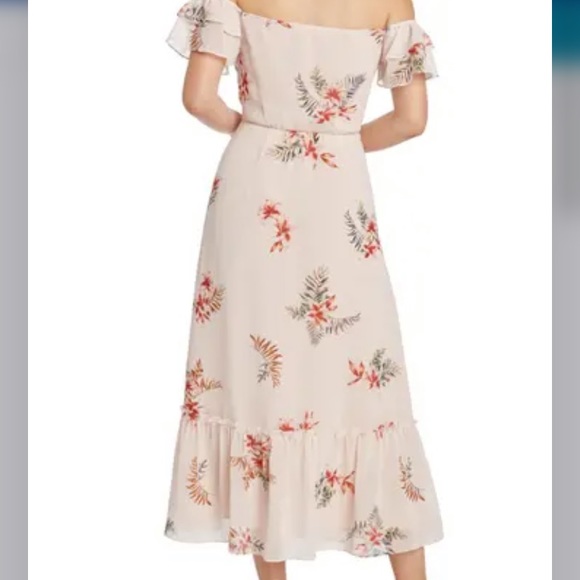 Willow & Clay
Off-the-Shoulder Floral Print Dress - Picture 2 of 5